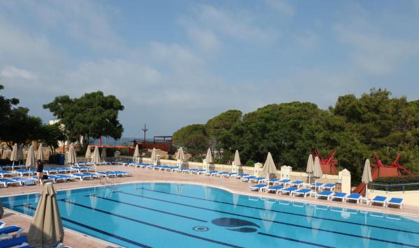 Pool im Robinson Pamfilya