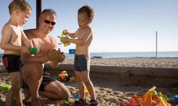 Familie am Strand