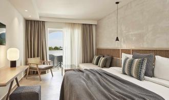 Marmari Palace Double Room Typ 2 Schlafzimmer