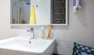 TML Cala Pada Double Room Superior Badezimmer