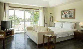 Khao Lak Three Bedroom Pool Villa Deluxe Schlafzimmer