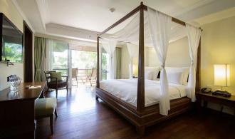 Khao Lak Suite Classic Schlafzimmer