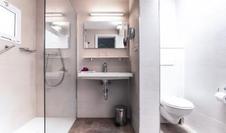 Fuerteventura Juniorsuite im Bungalow Badezimmer