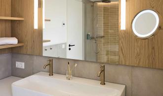 Fleesensee Junior Suite Deluxe Badezimmer