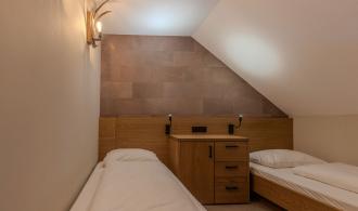 Familienzimmer mit/ohne Mansarde Schlanitzen Alm Schlafen