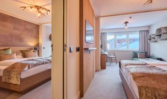 Familienzimmer Superior Schlanitzen Alm Verbindungstür