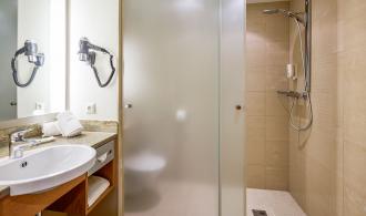 Familienzimmer Superior Schlanitzen Alm Bad