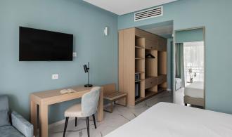 Rocca Nettuno Doppelzimmer Superior Gartenblick