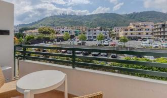 Rocca Nettuno Doppelzimmer Landseite Ausblick